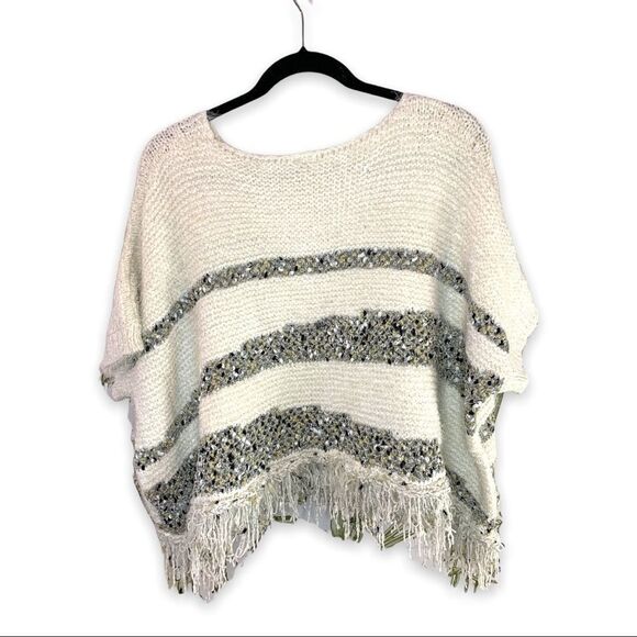 NWT Moth Anthropologie White and Metallic Crocheted Fringed Poncho Sweater - Picture 3 of 9